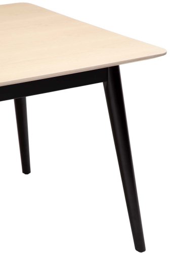 DAN-FORM Yolo Esstisch, rechteckig – weiß gekalktes Eichenfurnier und schwarzes Holz (100x220)