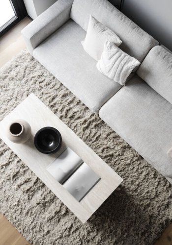 ROWICO Orwel sofabord, m. hylde - beige travertin og brun eg (140x60)