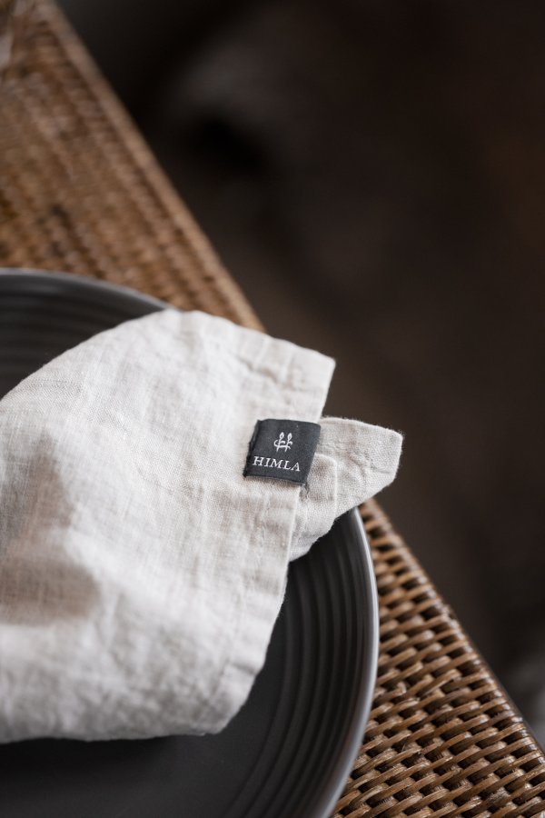 ROWICO Emmett spisebord, rektangulrt - brun eik (240x95)