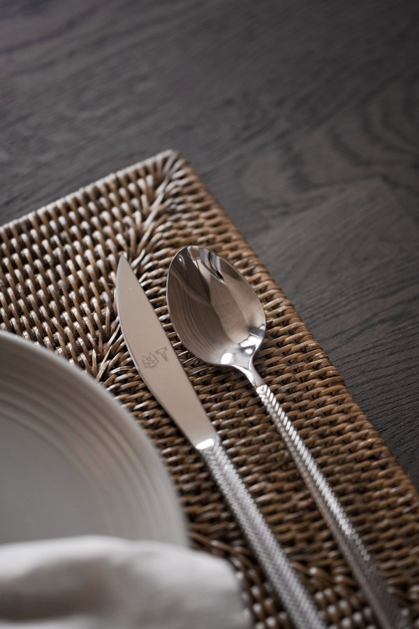 ROWICO Emmett spisebord, rektangulrt - brun eik (240x95)