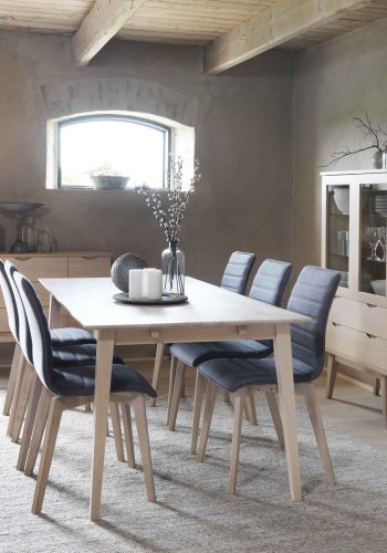 ROWICO Filippa spisebord - hvidpigmenteret eg m. udtrk (140x90)