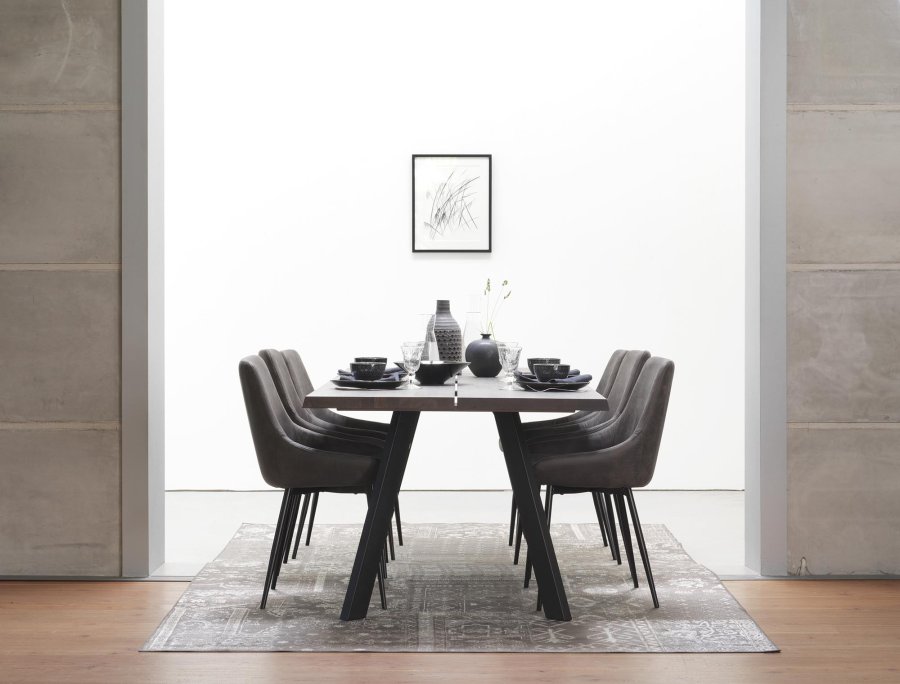 ROWICO Fred plankebord - mrk brun eik og svart metall (240x100) 