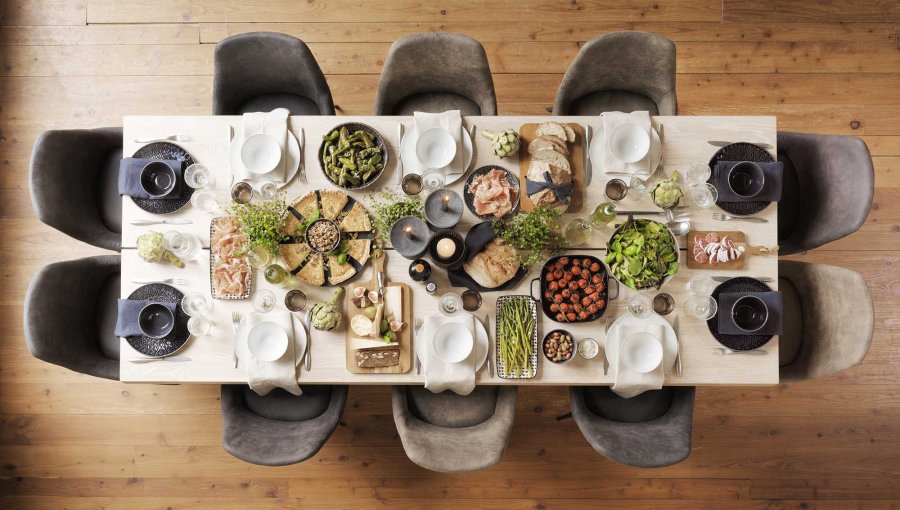 ROWICO Fred Plankentisch - weiß geölte Eiche und schwarzes Metall (240x100) 