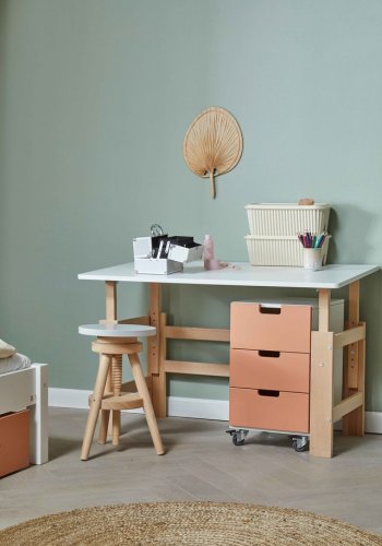 Manis-H Snurrstol med boktr�stomme - Sits: �30 cm H�jd: justerbar fr�n 50-70 cm