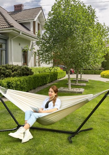 SONGMICS H�ngek�je med Stativ, 210 x 150 cm H�ngek�je, 5 Justerbare H�jder, B�rbar H�ngek�je med Metalramme, Belastningskapacitet 240 kg, Terrasse, Have, Veranda, Sort Stativ og Beige H�ngek�je GHS001M01