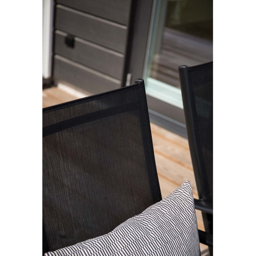 VENTURE DESIGN Gartenset mit Break-Tisch und 4 Break 5-Positionen-Stühlen mit Armlehnen - schwarzes Aluminium und Aintwood