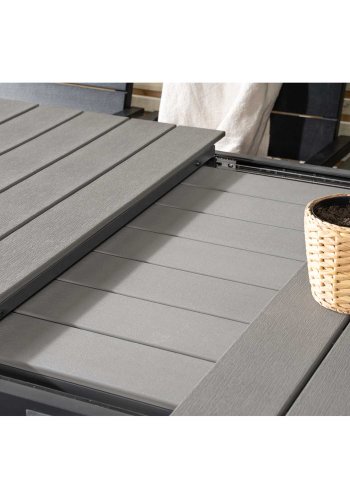VENTURE DESIGN Levels hagesett med bord med uttrekk og 8 stoler med armlener - gr/svart i tre/svart aluminium