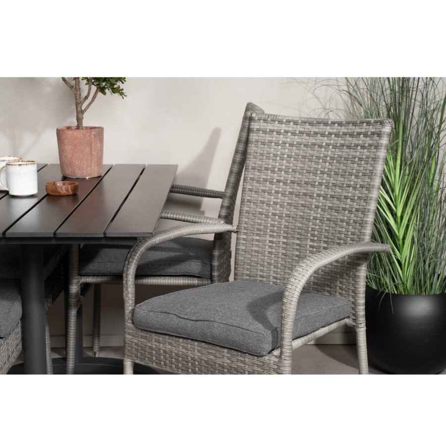 VENTURE DESIGN Gartenset mit Denver Cafétisch (120x70) und 4 Anna Stühlen - schwarzes Eichenholz/Alu/graues Rattan