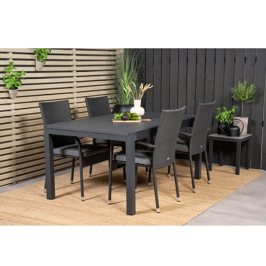 VENTURE DESIGN Gartenset mit Marbella-Tisch, mit Verlängerung und 4 Anna-Stühlen – schwarzes Eichenholz/Alu/Rattan 