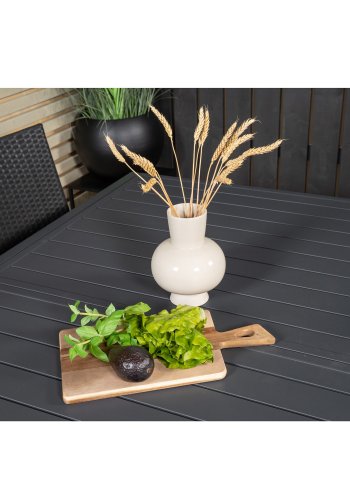 VENTURE DESIGN Gartenset mit Marbella-Tisch, mit Verlängerung und 4 Anna-Stühlen – schwarzes Eichenholz/Alu/Rattan 