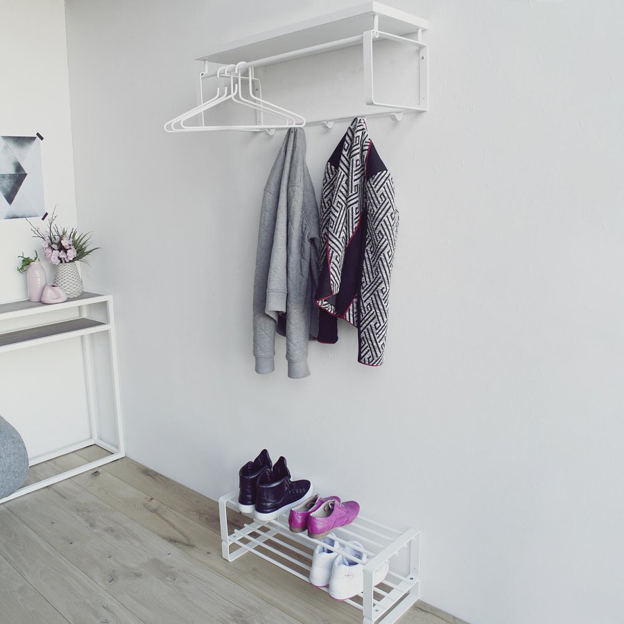 SPINDER DESIGN rektangulr Rex hattehylle, m. 5 knagger og hengerstang - hvit melamin og stl