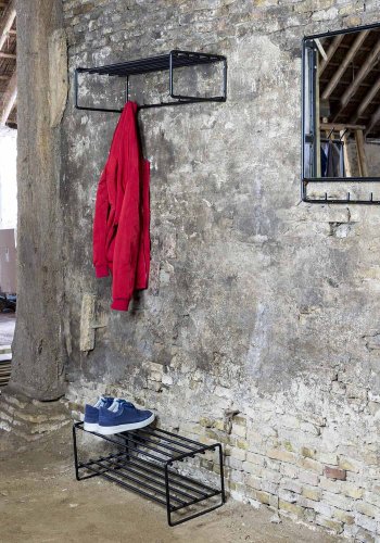 SPINDER DESIGN rektangulr Clint knaggrekke, med hylle og 5 kroker - svart stl