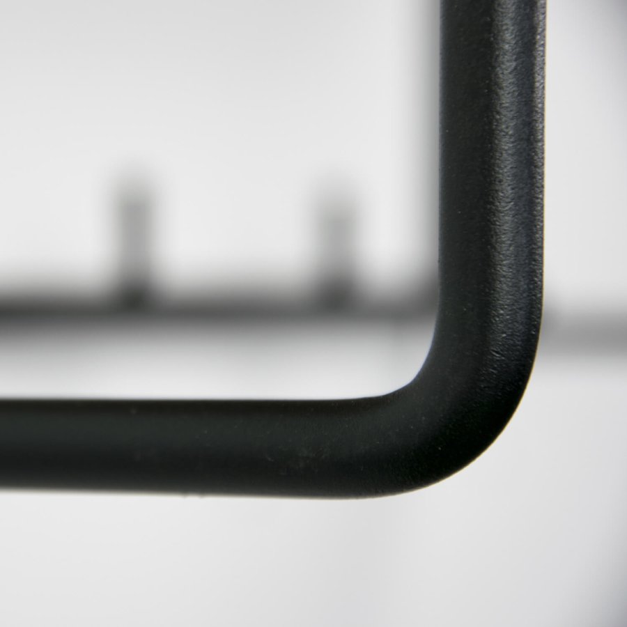 SPINDER DESIGN rektangulr Clint knaggrekke, med hylle, hengestang og 5 kroker - svart stl