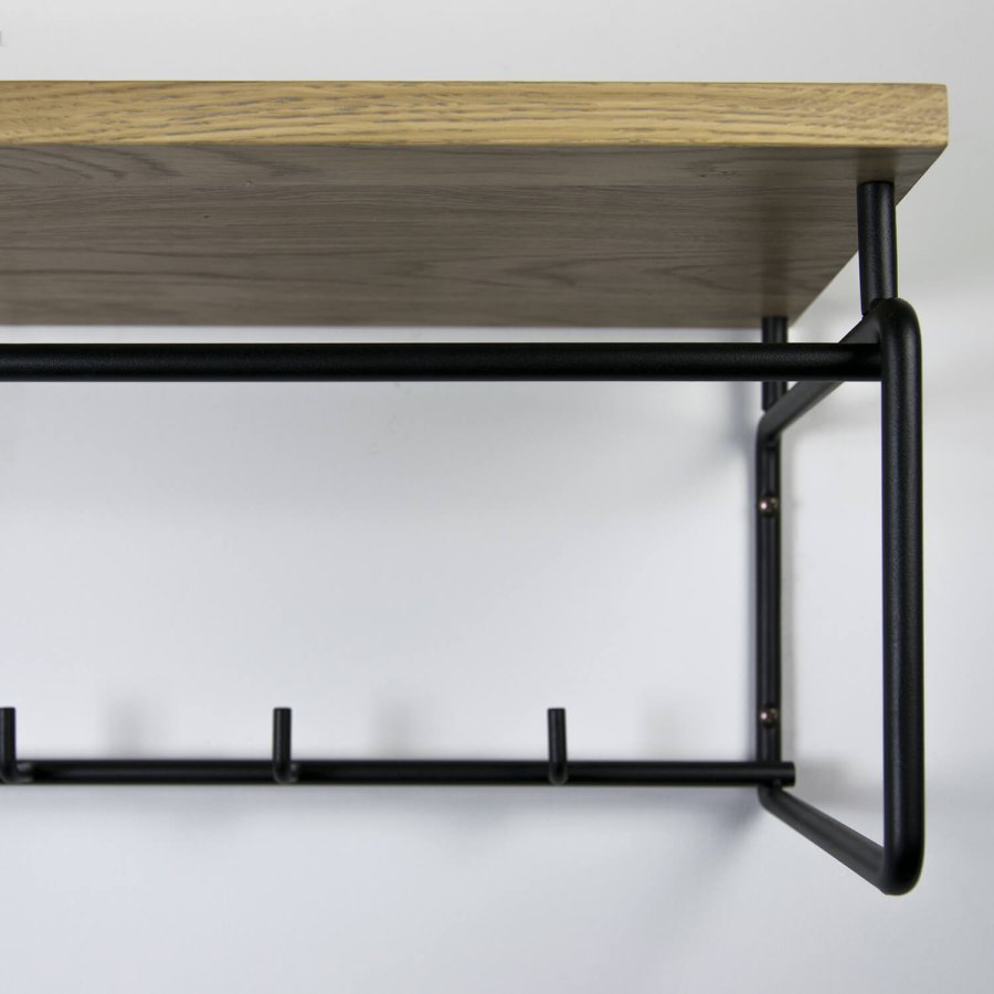 SPINDER DESIGN rektangulr Clint knaggrekke, med hylle, hengestang og 5 kroker - svart stl