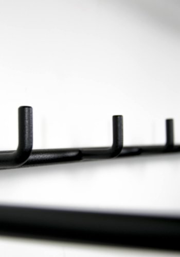 SPINDER DESIGN rektangulr Clint knaggrekke, med hylle, hengestang og 5 kroker - svart stl