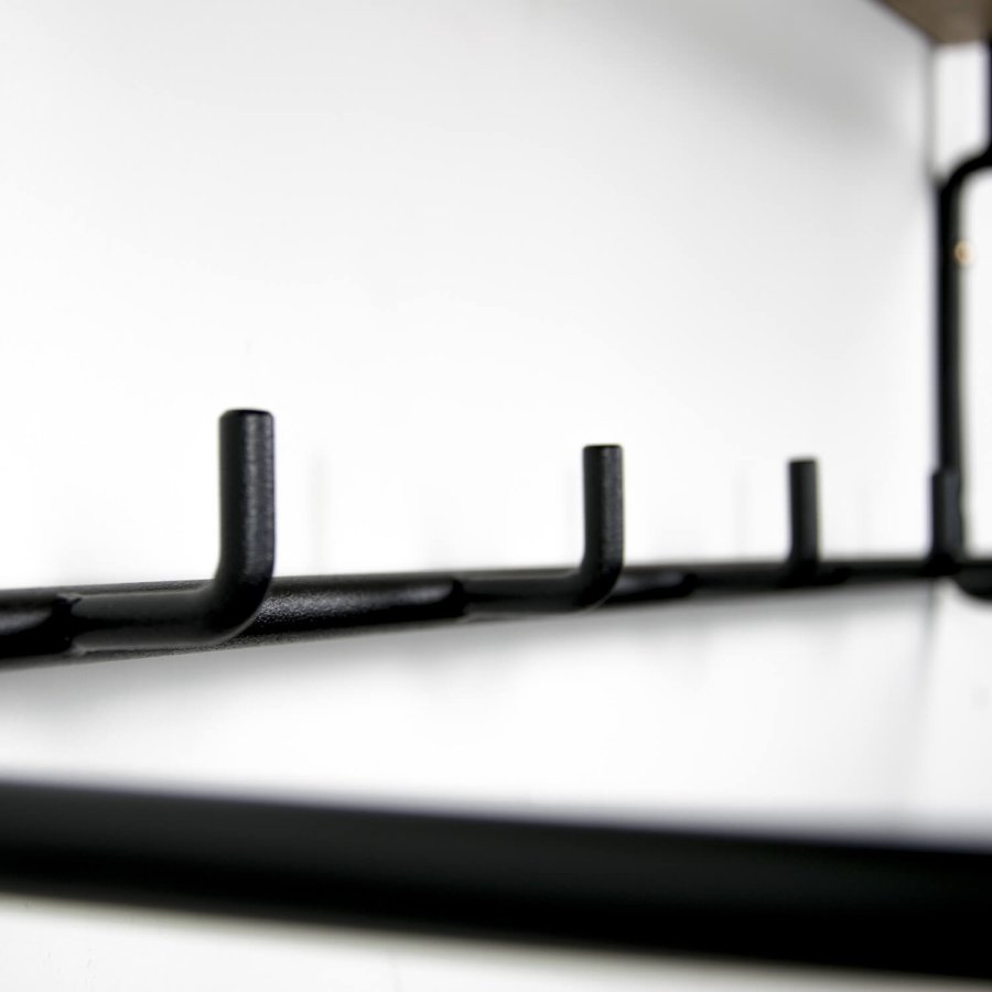 SPINDER DESIGN rektangulr Clint knaggrekke, med hylle, hengestang og 5 kroker - svart stl