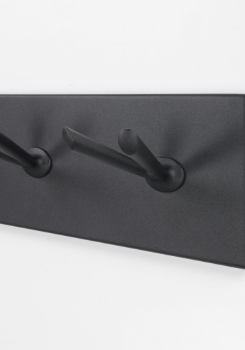 SPINDER DESIGN Pull knaggrekke, m. 7 doble kroker - svart stl (104,5x12,5)