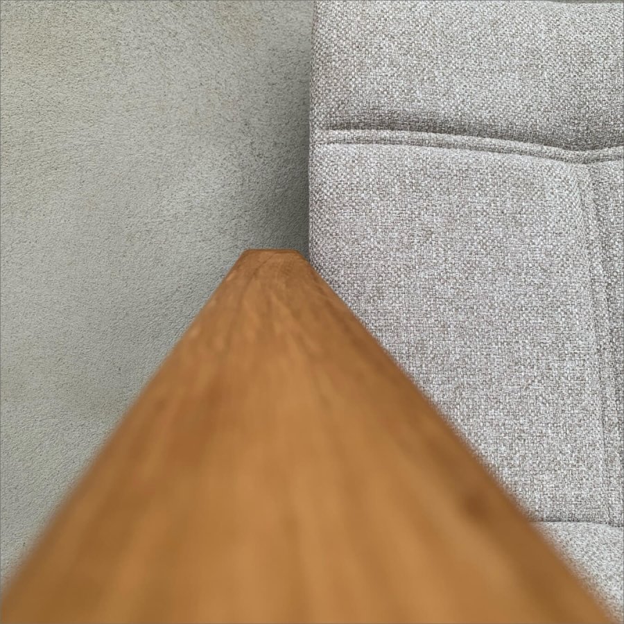 NocNoi Ven Esszimmerstuhl mit Armlehnen, Stoff und massiver Eiche - Geölt