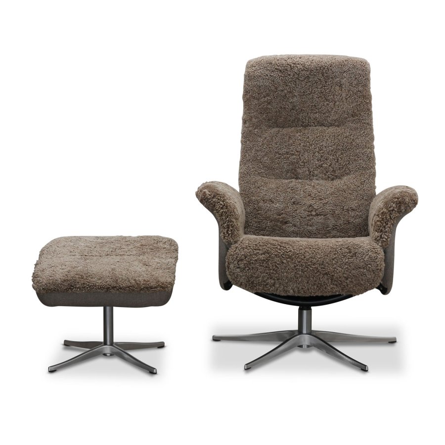 HAGA Ullrik recliner lnestol, m. drejefunktion og fodskammel - lysebrun freskind og metal