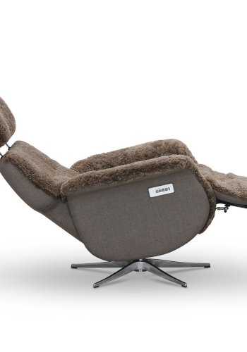 HAGA Lisbon hvilestol, m. 2 motorer - lysebrunt saueskinn og metall