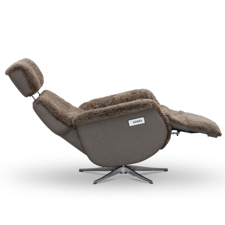 HAGA Lisbon hvilestol, m. 2 motorer - lysebrunt saueskinn og metall