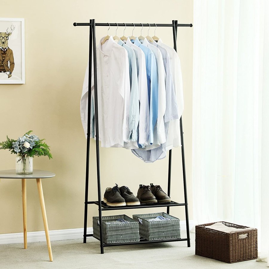 SONGMICS klesstativ, lydl�s serveringshylle, klesstativ med 2-etasjes oppbevaringshylle for sko og kurver, metallramme, plassbesparende, ideell for soverom, gang, kontor og mer, svart HSR05B