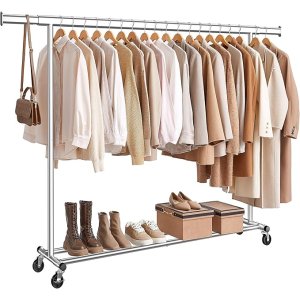 SONGMICS Klesstativ p� hjul Kraftig klesstativ Uttrekkbart klesstativ 150 kg Enkel montering B�rbar S�lv HSR175E01