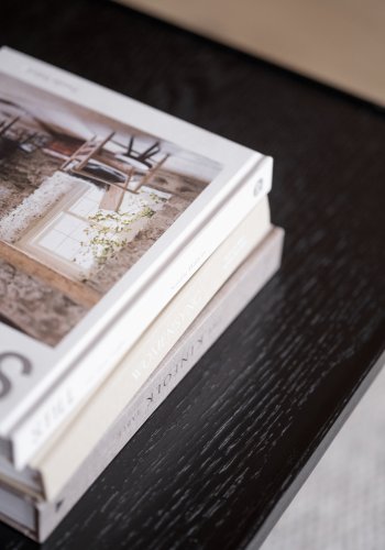 ROWICO Halifax skrivebord, m. 2 skuffer - svart eikefiner, eik og metall (120x61)