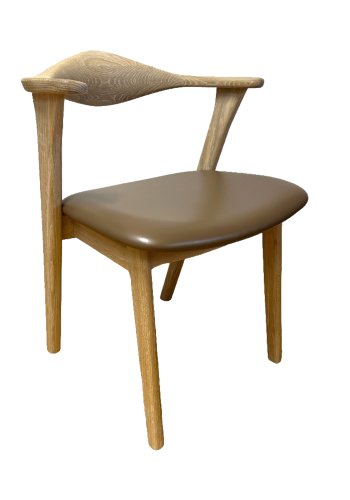 Designer-Esszimmerstuhl mit Armlehnen – hellbraunes Leder und massive weiß geölte Eiche