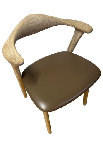 Designer-Esszimmerstuhl mit Armlehnen – hellbraunes Leder und massive weiß geölte Eiche