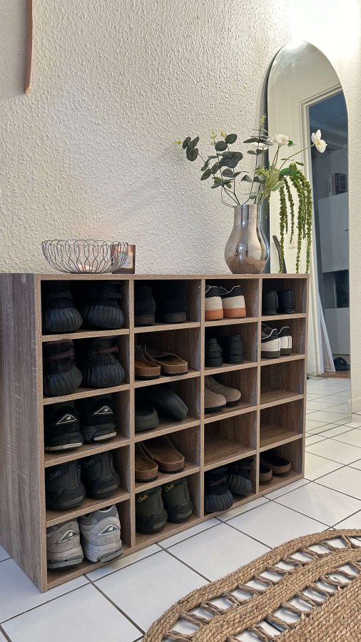 Hinsol L skoskab, m. 20 hyller - naturlig tre