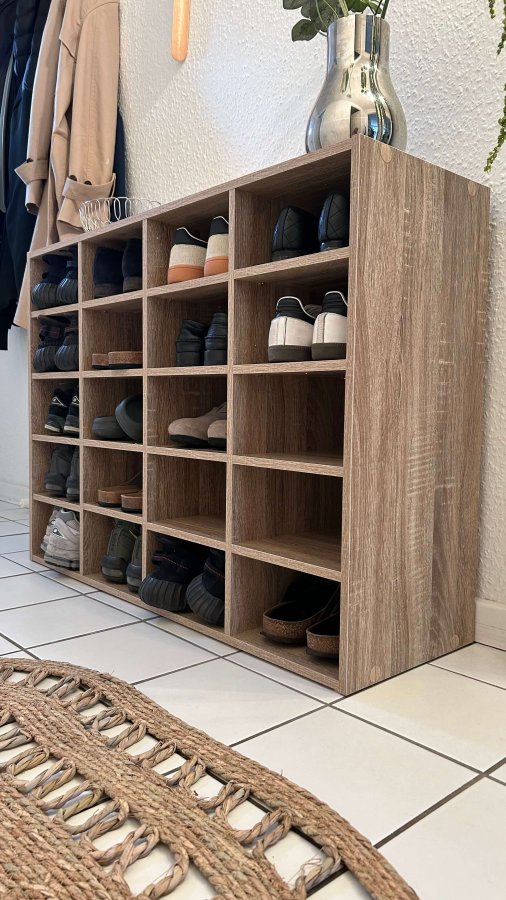 Hinsol L skoskab, m. 20 hyller - naturlig tre