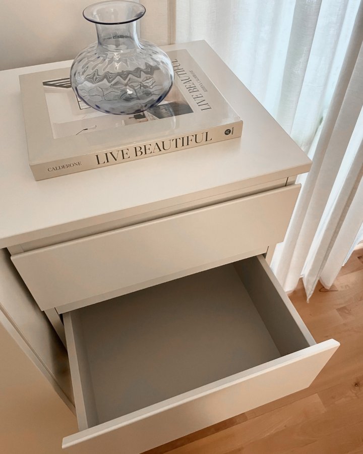 TVILUM Nova  Kommode – Weißes Verbundholz, (107 x 40)