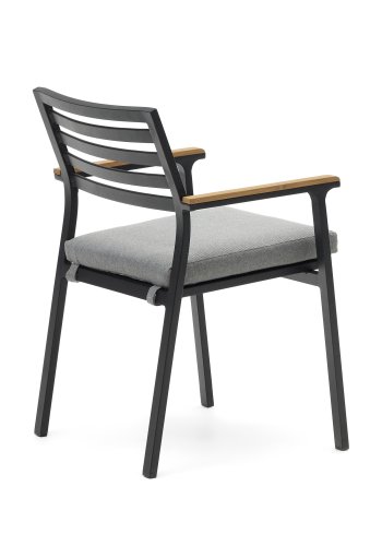 KAVE HOME Bona hagestol, med stoffpute og armlener i teak - sort aluminium