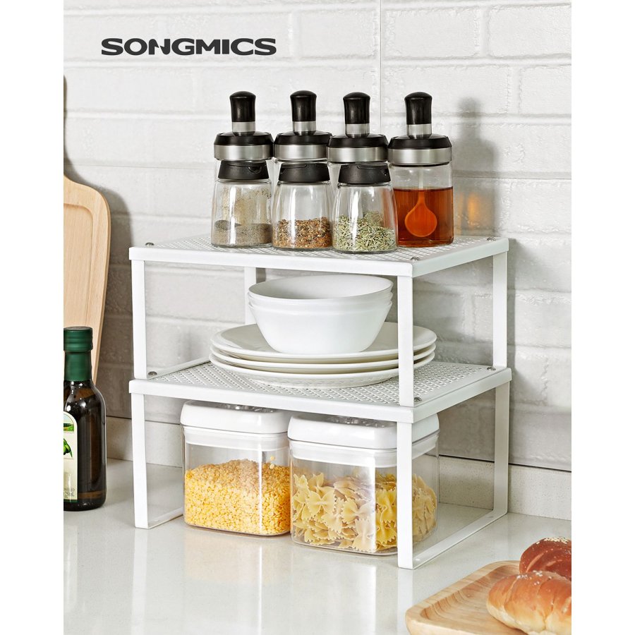 SONGMICS Skabshyldeorganisator og K�kkenhyldepakke, 4 stabelbare k�kkenskabshylder, udvidelige, hvid og s�lv UKCS01WT