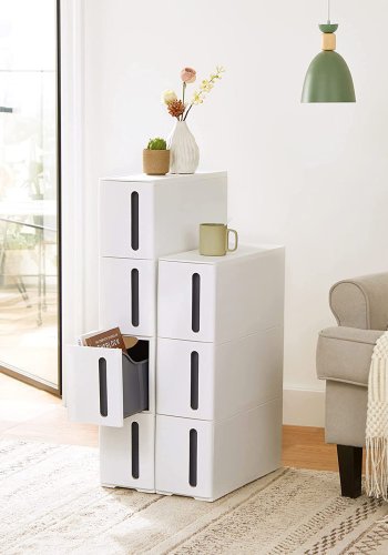 SONGMICS Plastikopbevaringsskuffer, Smal Opbevaringsvogn p� Hjul, 4-Skuffers Opbevaringst�rn til Badev�relse/K�kken, Pladsbesparende, 45 x 17 x 83 cm, Hvid og Gr� KFR008G01