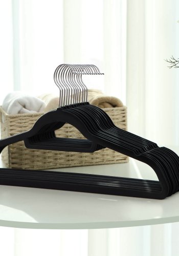 SONGMICS kleshenger, sklisikker, 2 hakk, bussstang, 360 graders dreibar krok - svart flyel (sett med 50 stk)