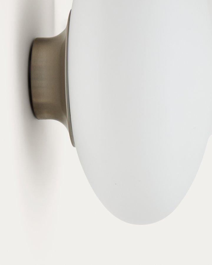 KAVE HOME Bamila vegglampe i rkt glass og nikkel, 25 cm