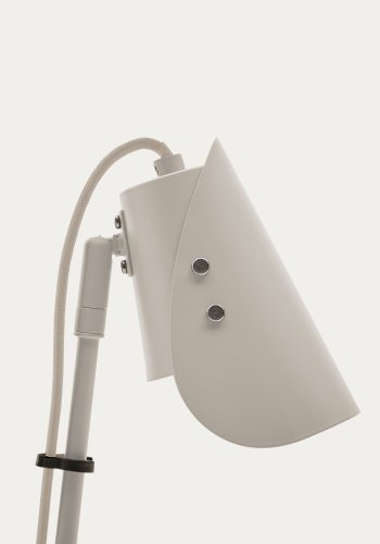 KAVE HOME Jula skrivebordslampe med klemme i grtt metall