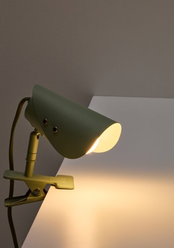 KAVE HOME Jula liten lampe med klemme i grnt metall