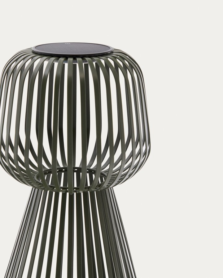 KAVE HOME Reiba solcelledrevet bordlampe i grnt metall