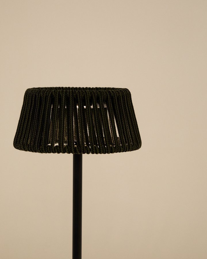 KAVE HOME Aldet utendrs solcelledrevet bordlampe i grnn tauledning