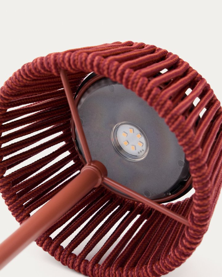 KAVE HOME Aldet utendrs solcelledrevet bordlampe i terrakottaledning