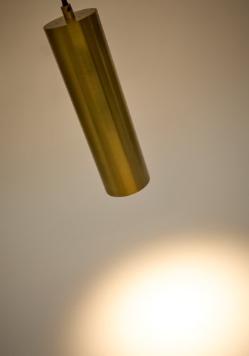 KAVE HOME Andia taklampe i aluminium med gullmalt overflate