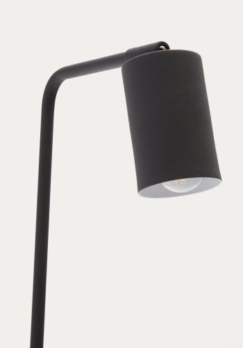 KAVE HOME Manie gulvlampe i metall med svart stpejernseffekt