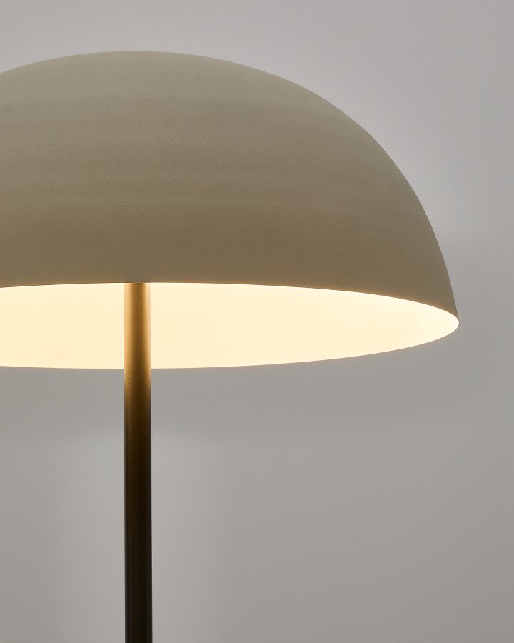 KAVE HOME Nibla gulvlampe i svart metall med hvit skjerm i leireeffekt