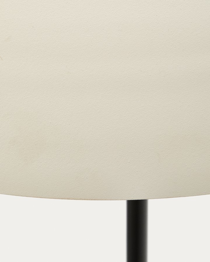 KAVE HOME Nibla gulvlampe i svart metall med hvit skjerm i leireeffekt