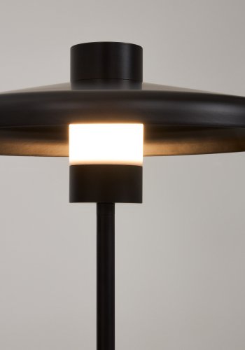 KAVE HOME Nuvira bordlampe - sort satin metal