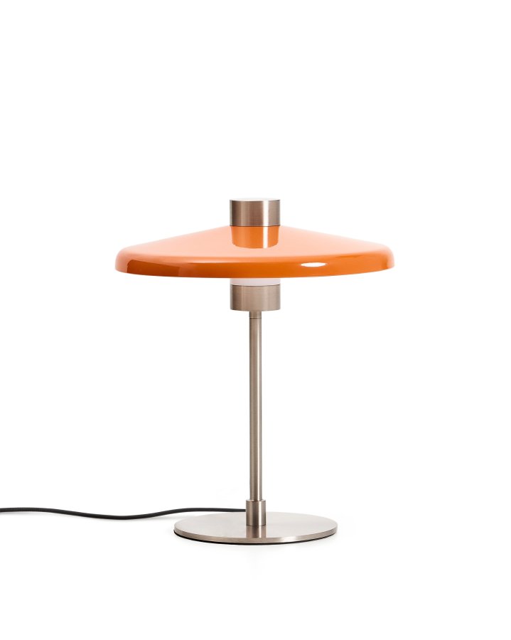 KAVE HOME Nuvira bordlampe - orange og lysegr� b�rstet metal