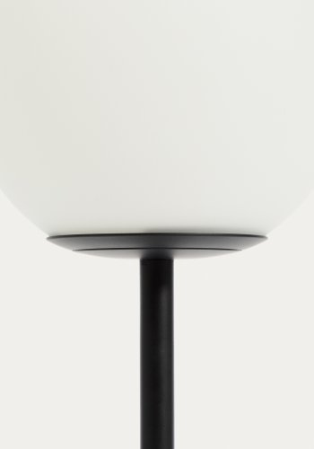 KAVE HOME Brisia bordlampe - 1 matteret glaskugle og sort metal (�15)
